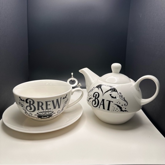 Alchemy of England Bat Brew Tea Set - Picture 5 of 5